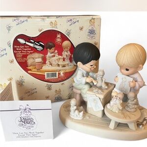 Vintage Precious Moments ‘How can two work Together Except they Agree’ figurine